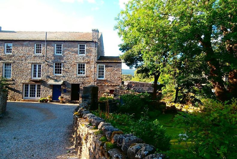 HOTEL RIVERSIDE BED & BREAKFAST, BAINBRIDGE