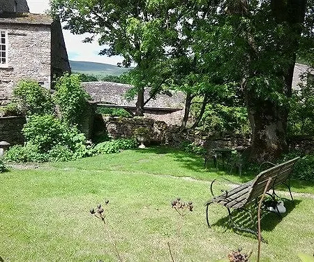 Bed and Breakfast Riverside 3*