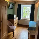 Bed & Breakfast Riverside 3*