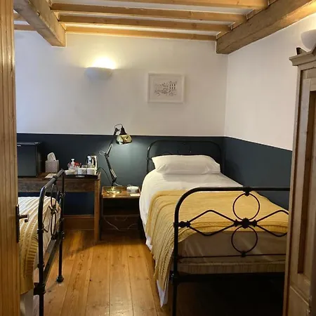 Bed & Breakfast Riverside