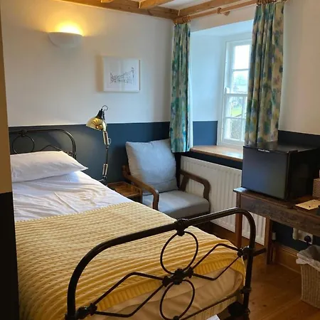 Bed and breakfast Riverside 3*