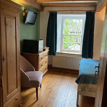 Bed & Breakfast Riverside 3*