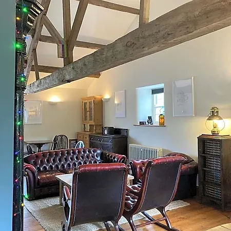 Riverside Bed and breakfast