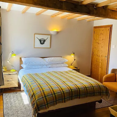 Riverside Bed & Breakfast