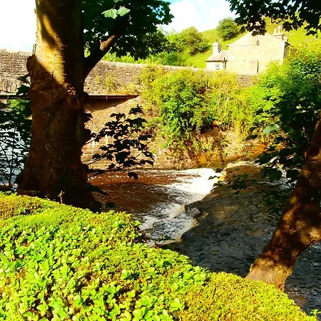 Riverside 3*
