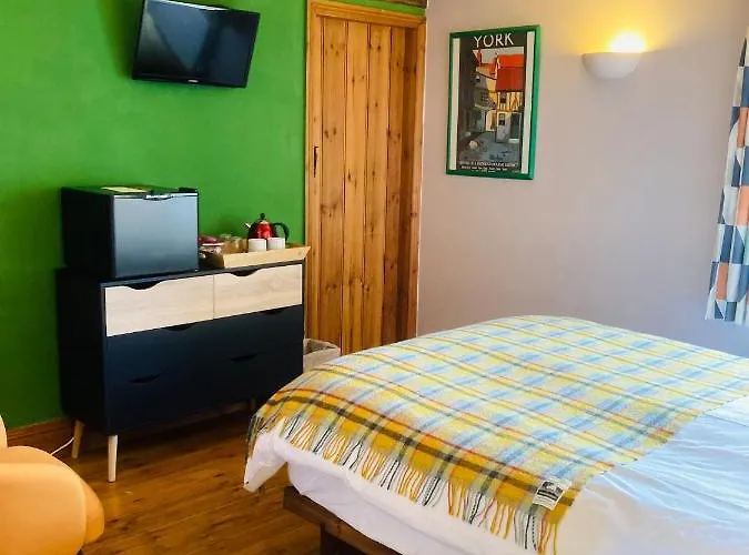 Bed & Breakfast Riverside 3*