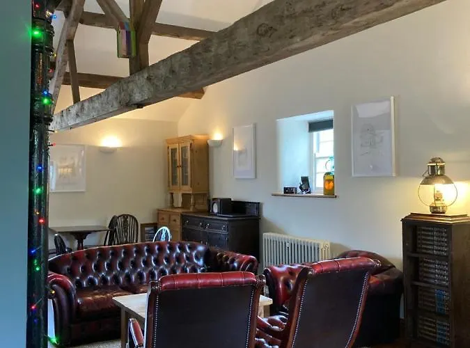 Riverside Bed & Breakfast 3*